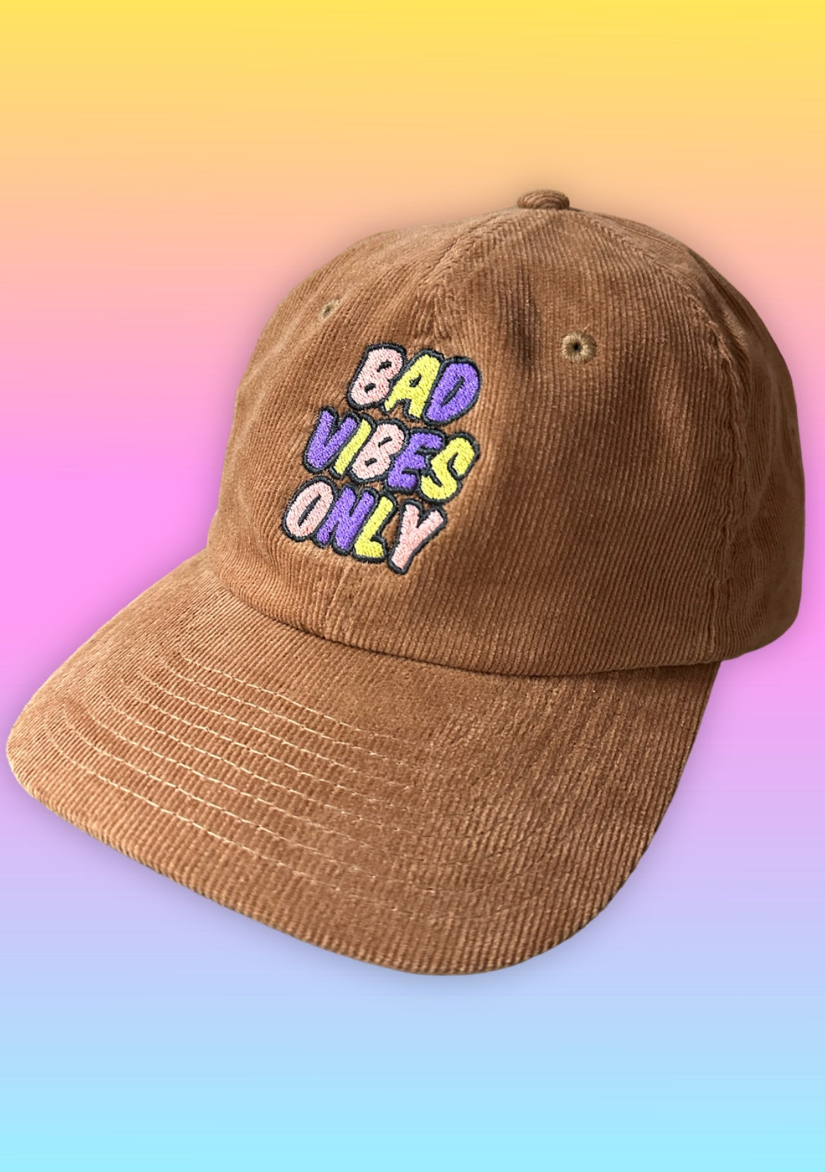 Cord Cap „Bad Vibes Only“ braun