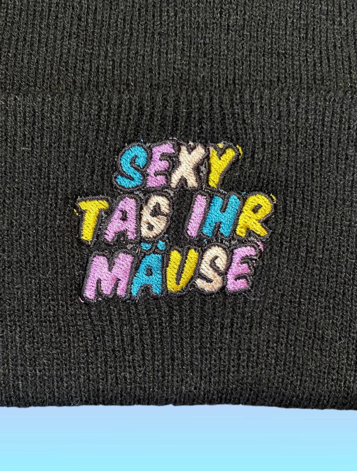 Beanie „Sexy Tag ihr Mäuse“ Schwarz