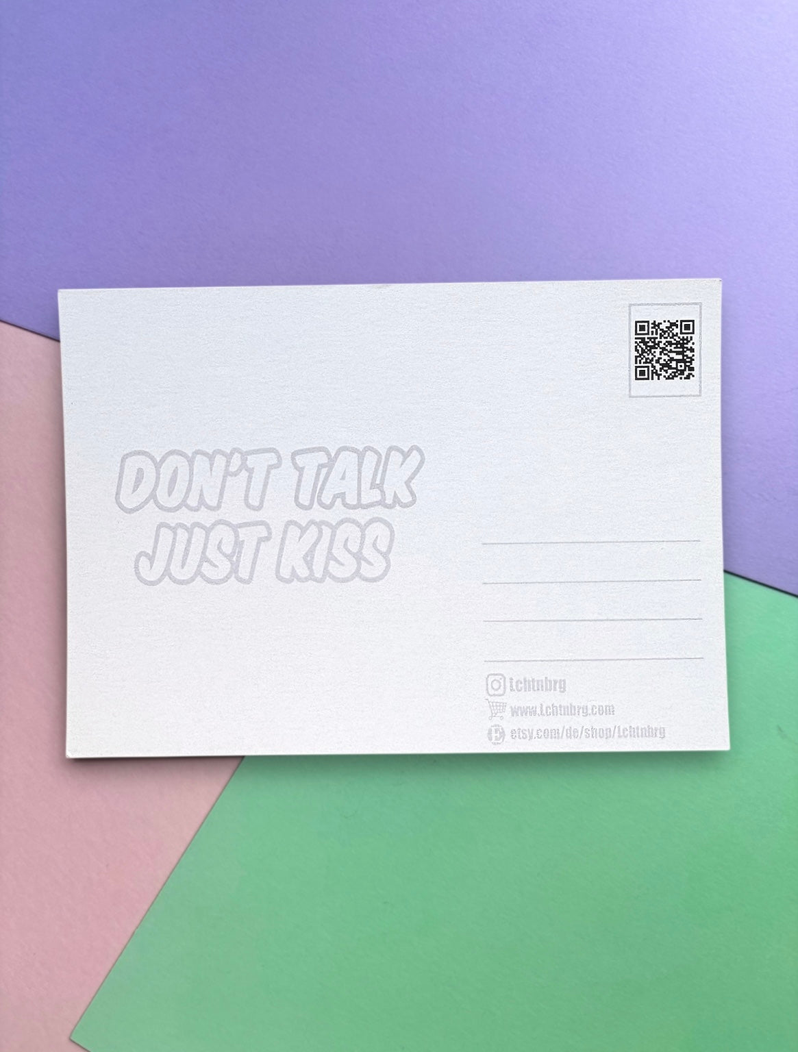 Postkarte „Don‘t talk just kiss“